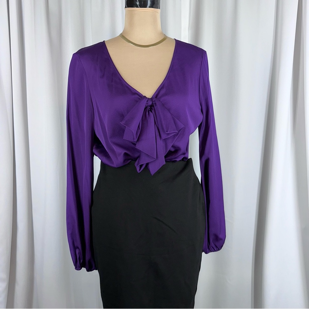 St. John Collection Blouse Sz 6 Long Sleeve Silk Blend‎ Purple Bow/Ruffle Luxury